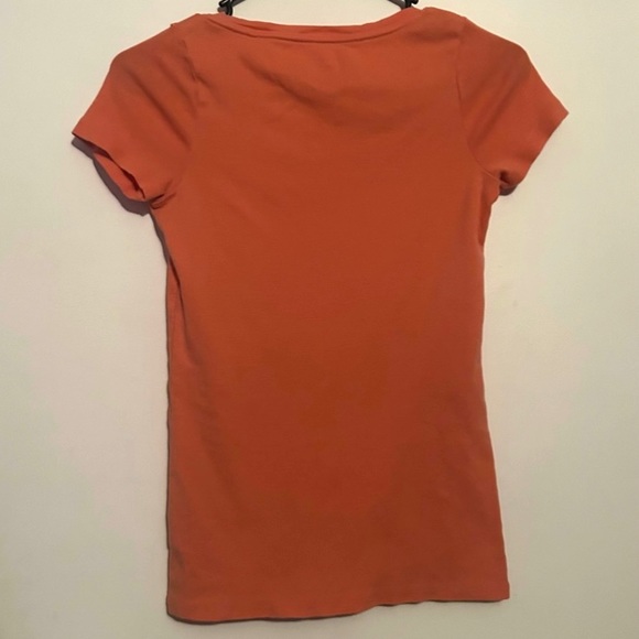 Merona Short Sleeve Top Orange T-Shirt - Picture 2 of 3